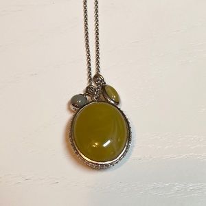 Ann Taylor Green Cabochon Pendant Necklace